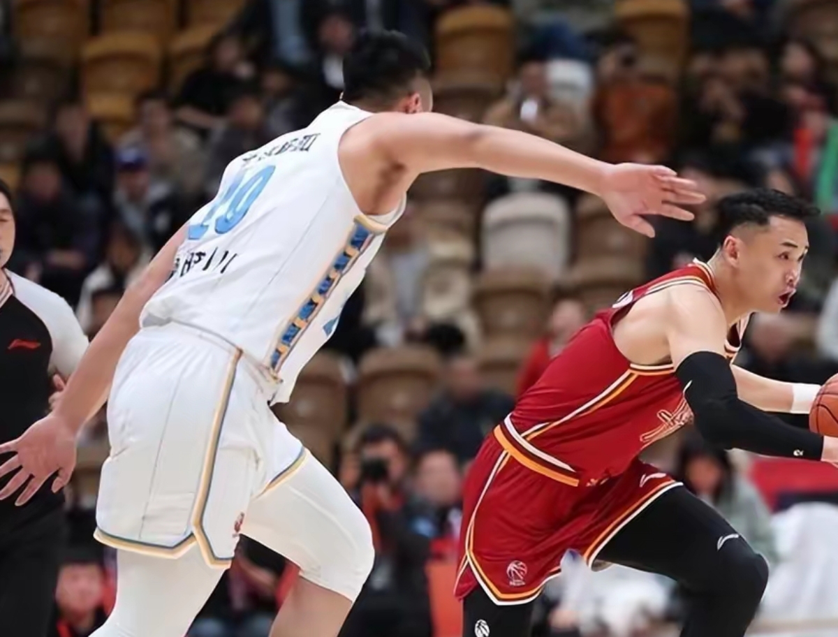 广东男篮酝酿重磅交易 广东男篮酝酿重磅交易